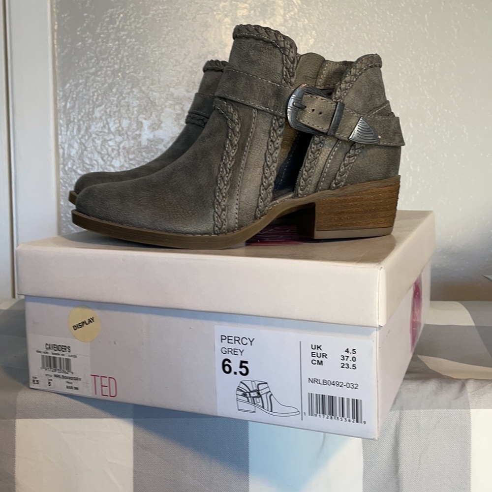 Cavenders Boots